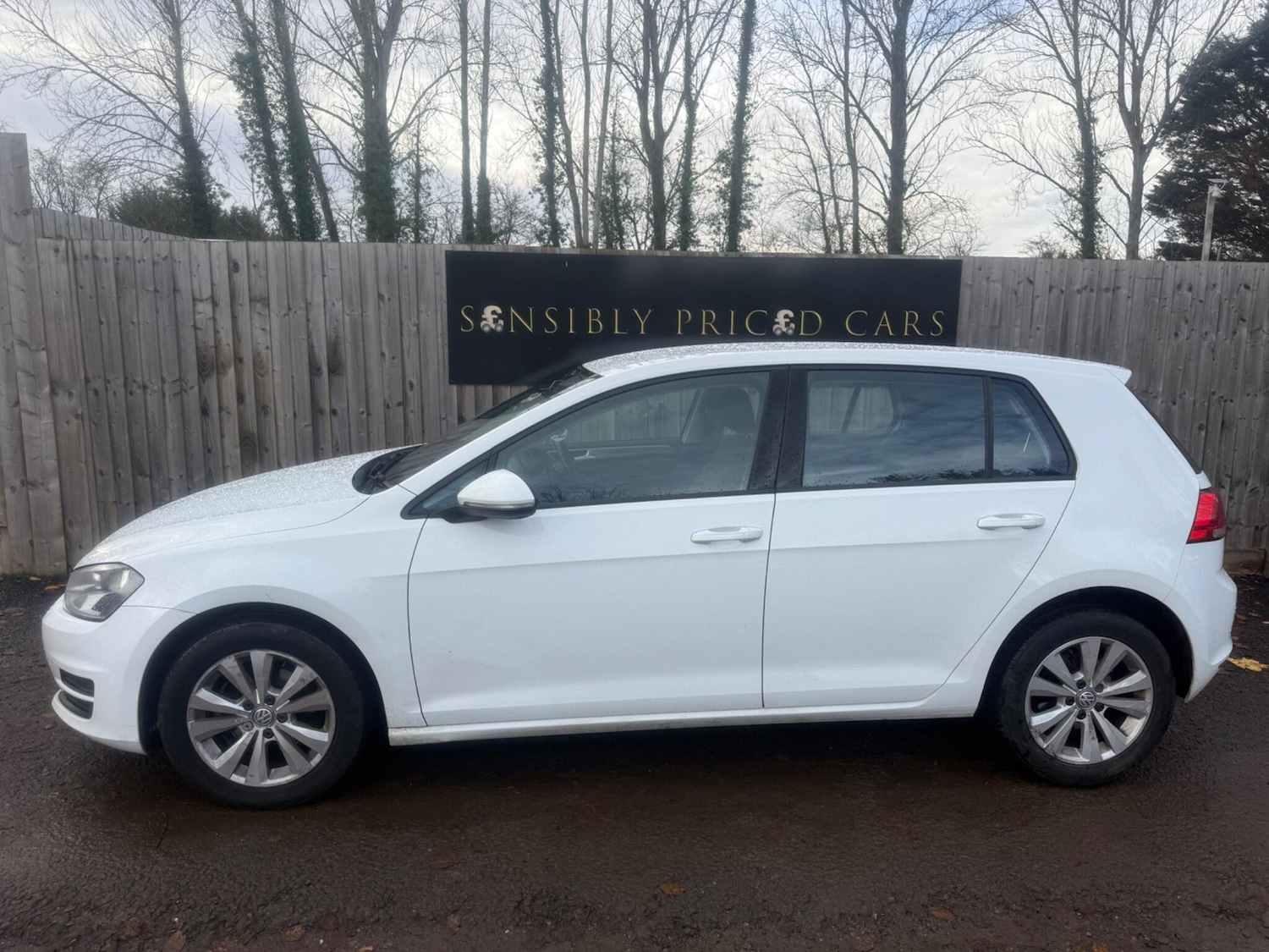 Used Volkswagen Golf 2014 for sale - 76743140: Photo 5