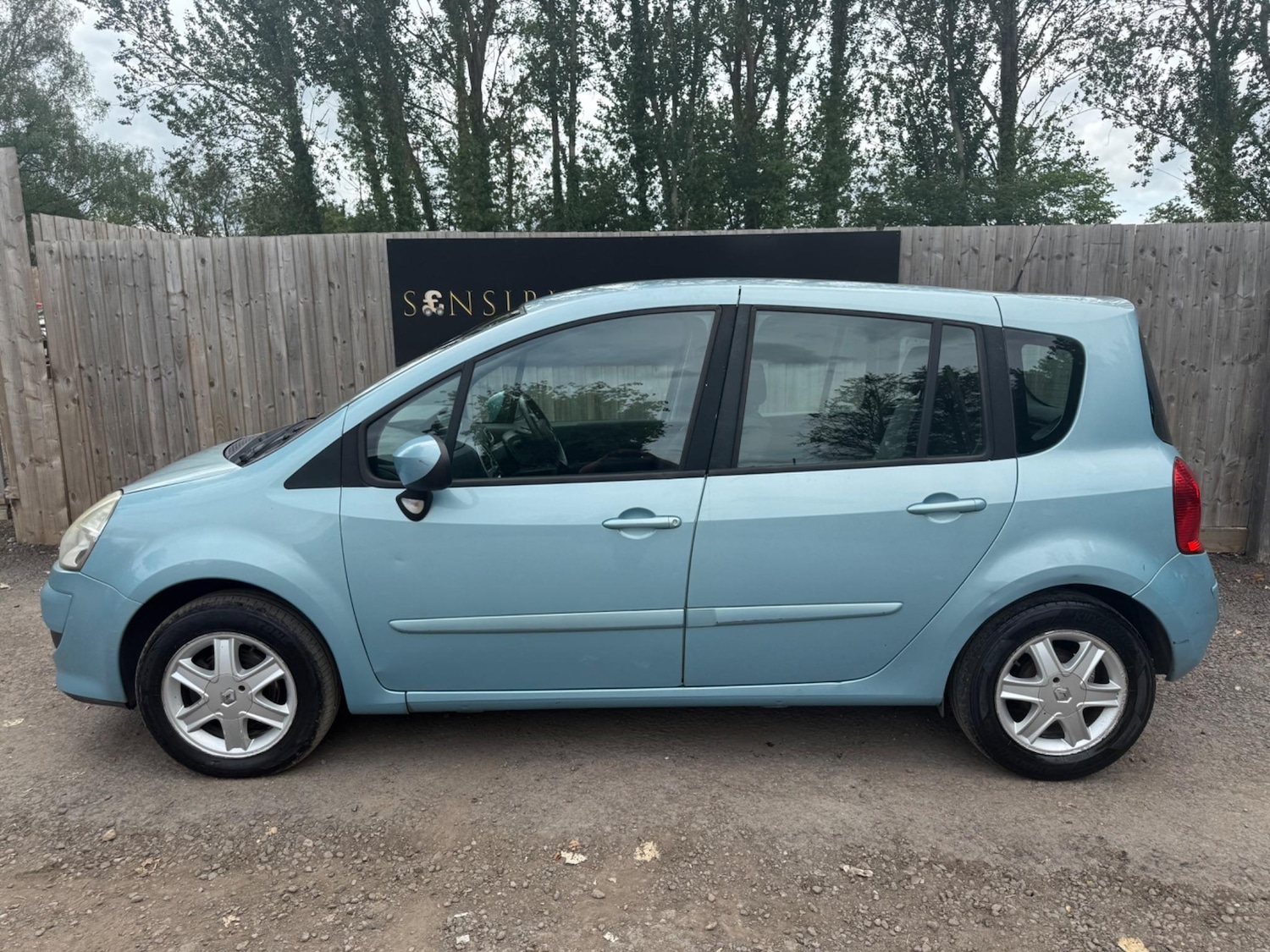 Used Renault Grand Modus 2010 for sale - 76607235: Photo 5