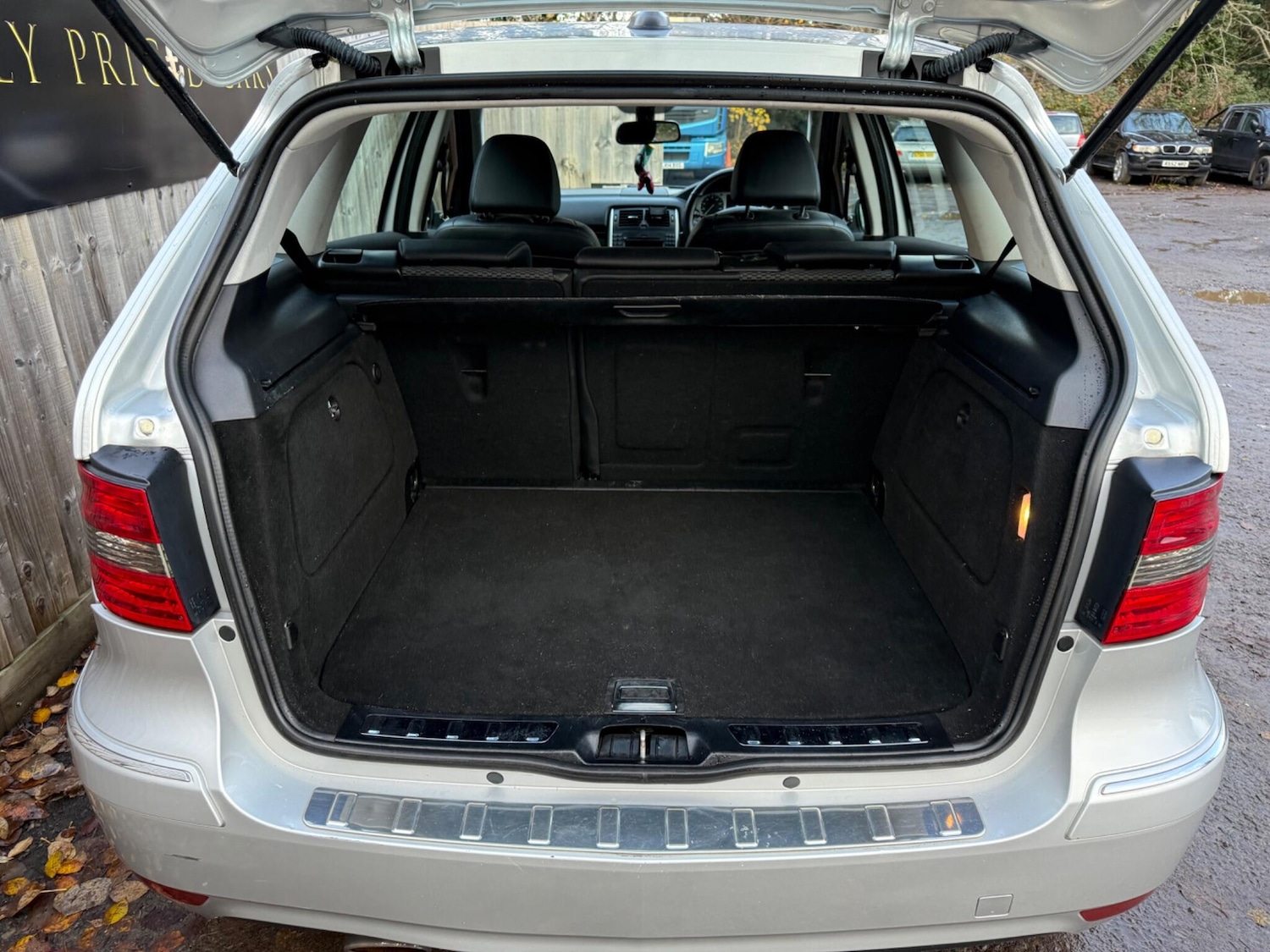 Used Mercedes-Benz B Class 2009 for sale - 76850000: Photo 15