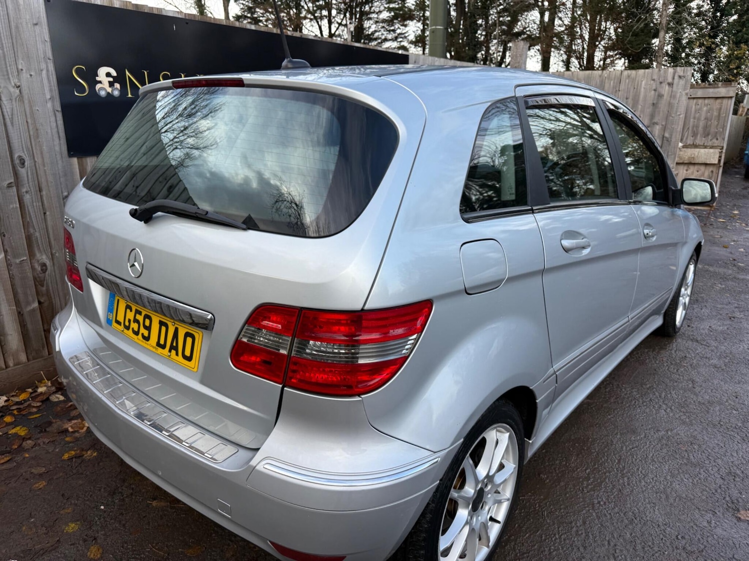 Used Mercedes-Benz B Class 2009 for sale - 76850000: Photo 8