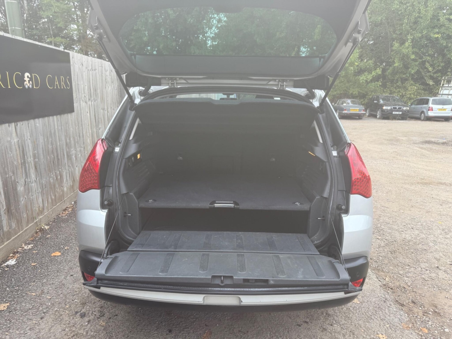 Used Peugeot 3008 2010 for sale - 76607375: Photo 16