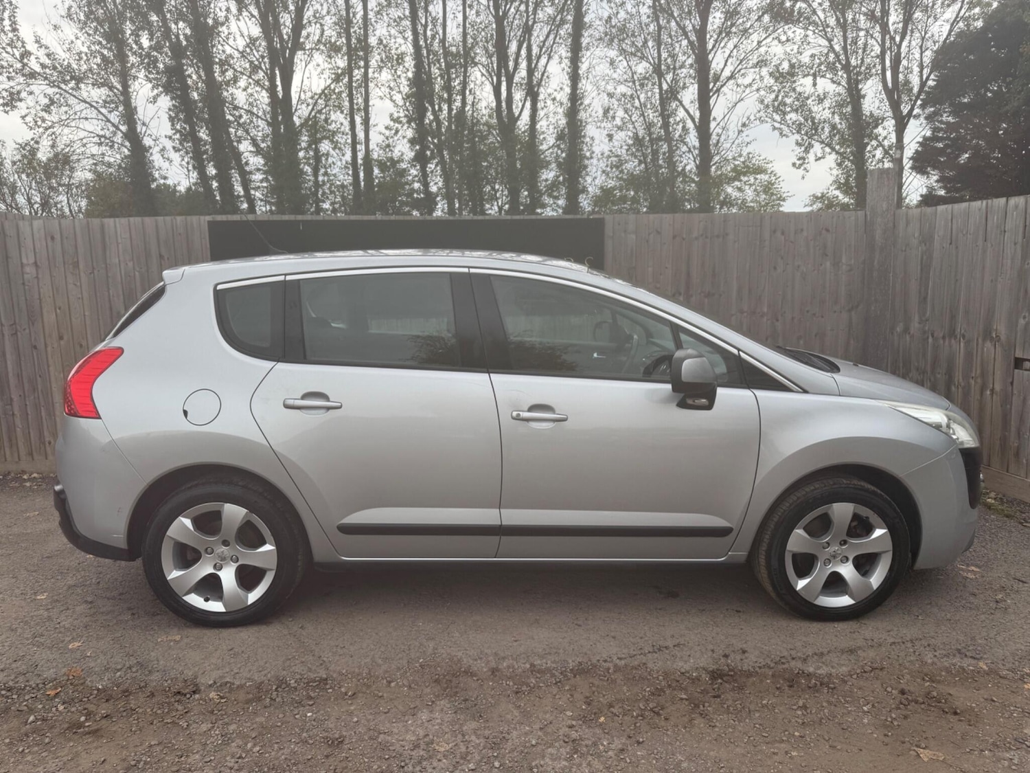 Used Peugeot 3008 2010 for sale - 76607375: Photo 7