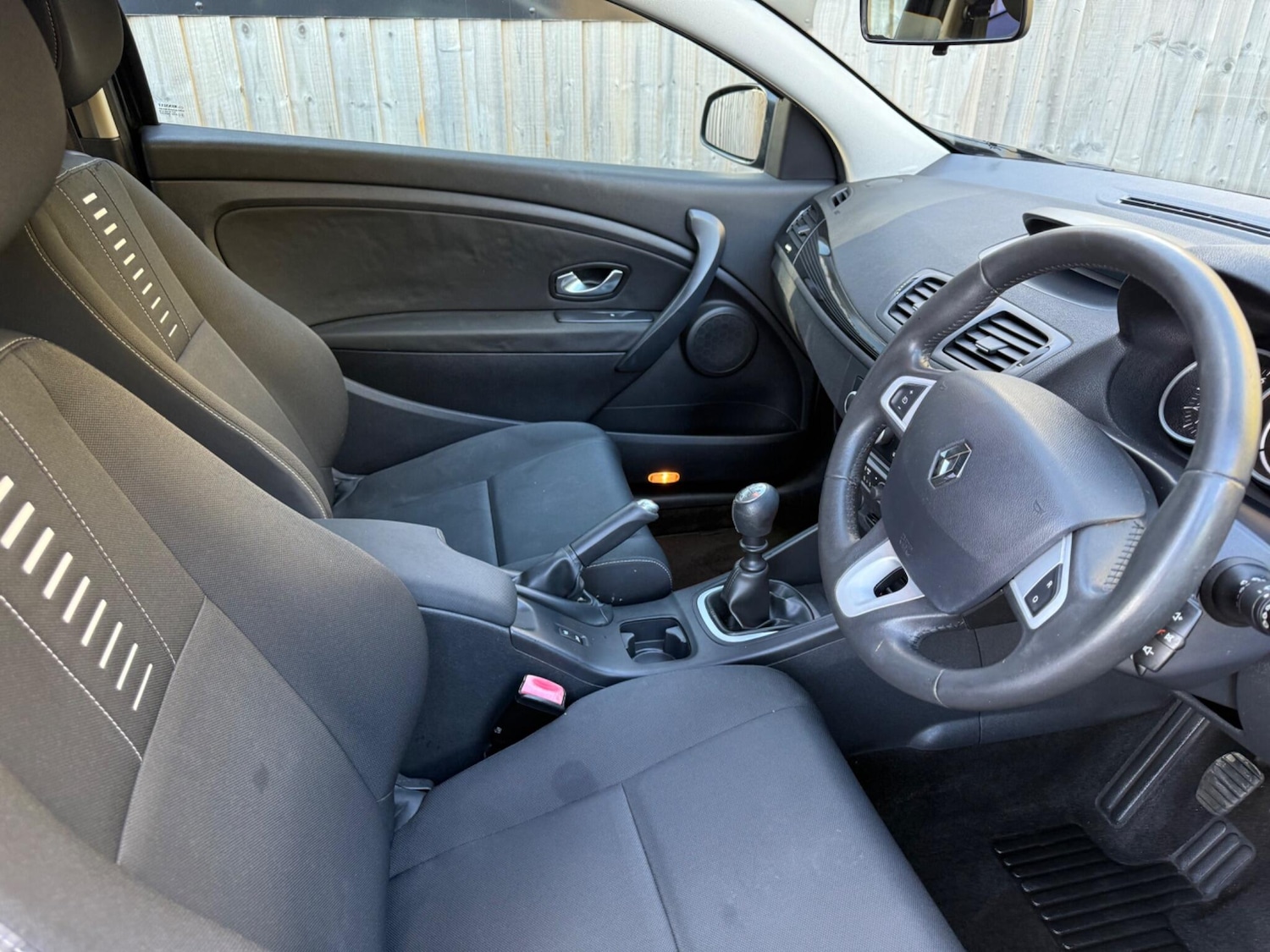 Used Renault Megane 2010 for sale - 76607448: Photo 10