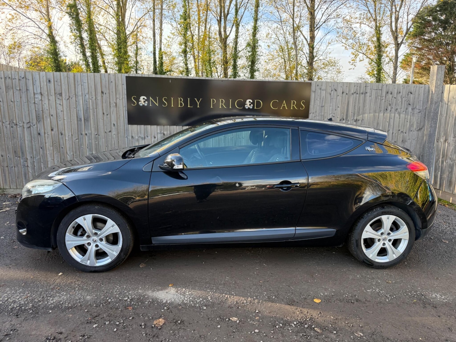 Used Renault Megane 2010 for sale - 76607448: Photo 5