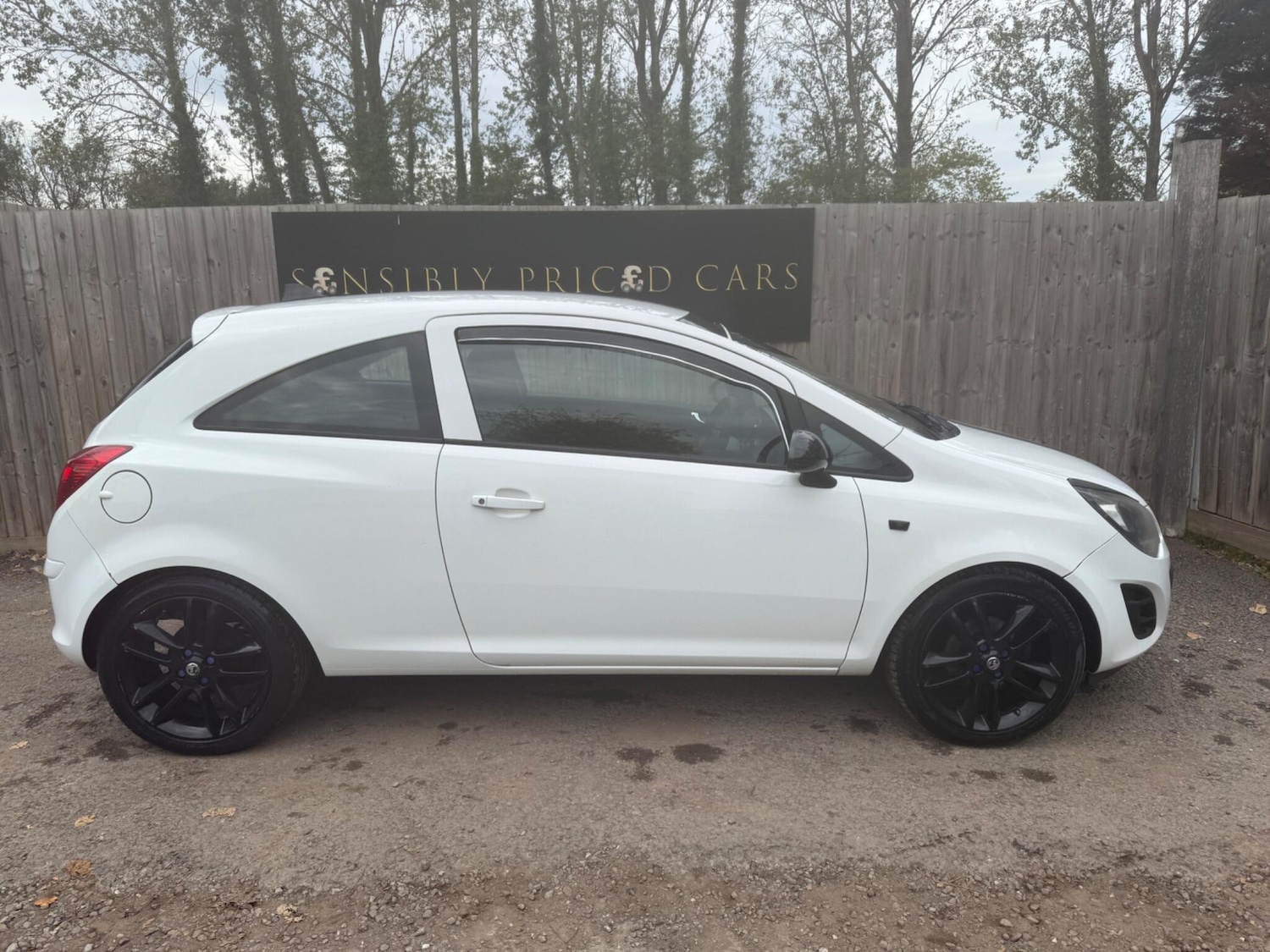 Used Vauxhall Corsa 2014 for sale - 76608507: Photo 8