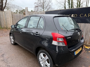 Used Toyota Yaris 2010 for sale - 76759591: Photo