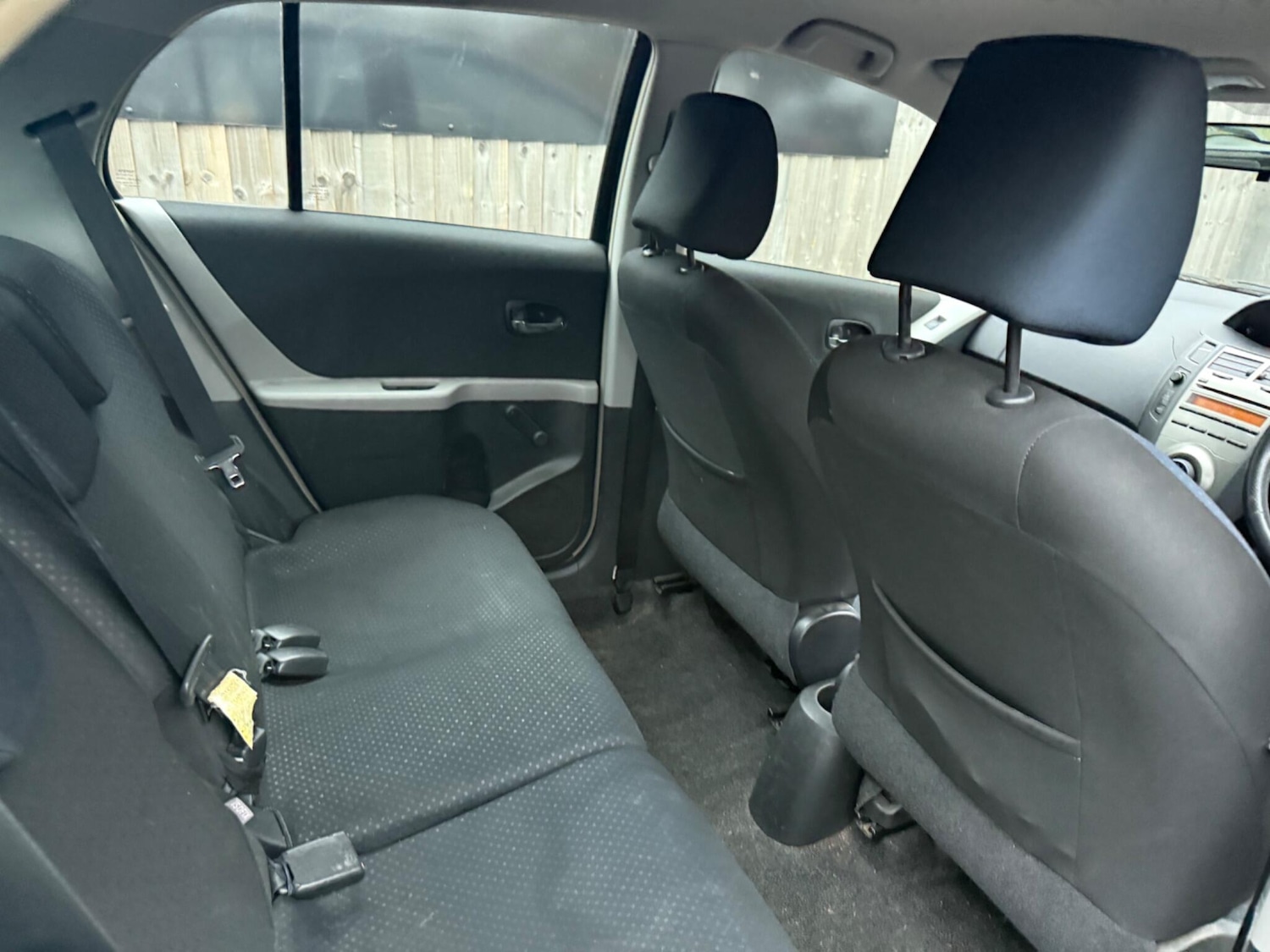 Used Toyota Yaris 2010 for sale - 76759591: Photo 7