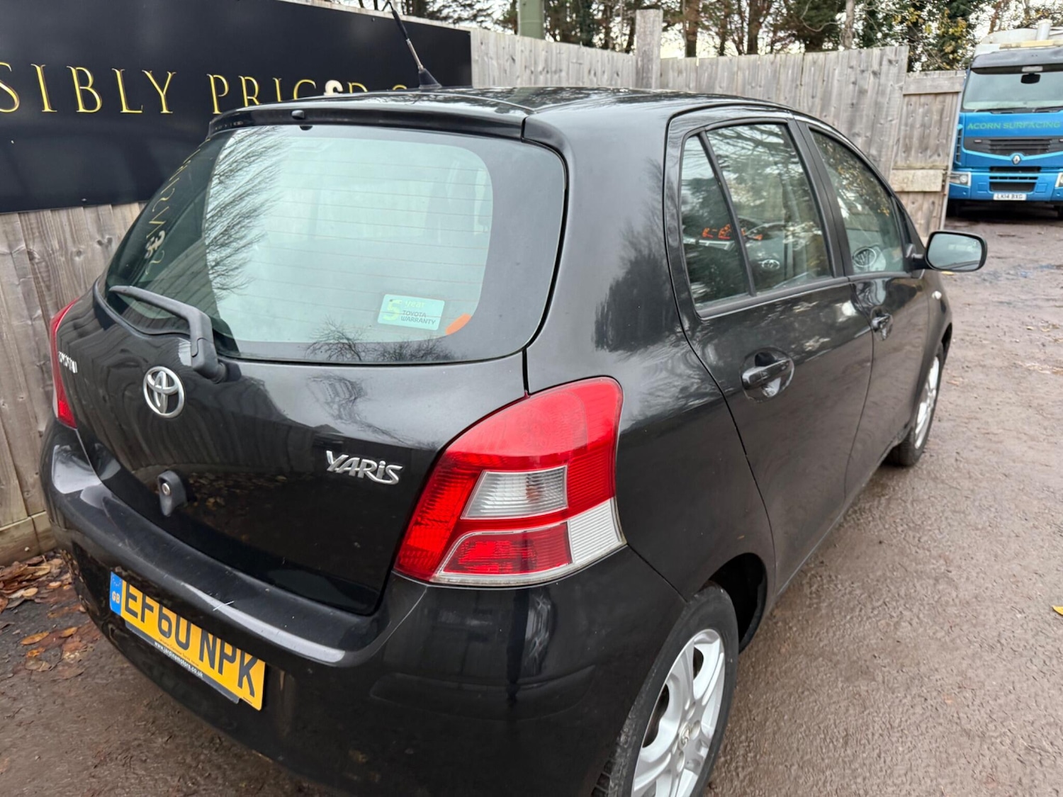 Used Toyota Yaris 2010 for sale - 76759591: Photo 9