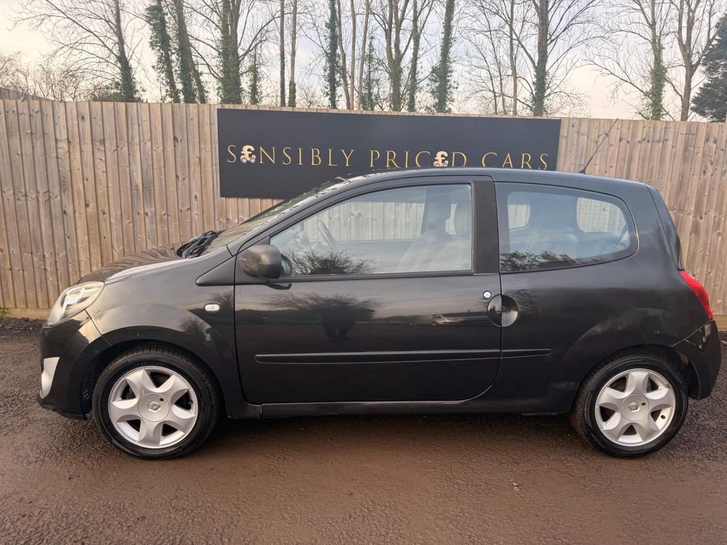 Used Renault Twingo 2010 for sale - 76608067: Photo 5
