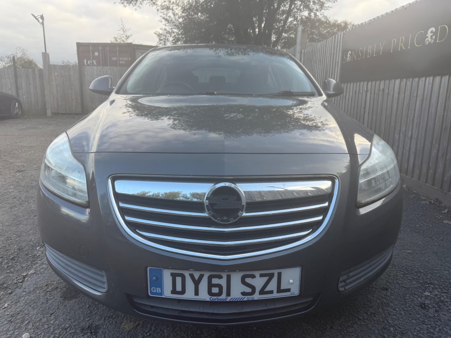Used Vauxhall Insignia 2012 for sale - 76608065: Photo 2
