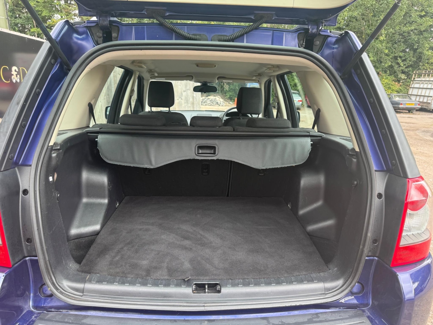 Used Land Rover Freelander 2010 for sale - 76607238: Photo 16