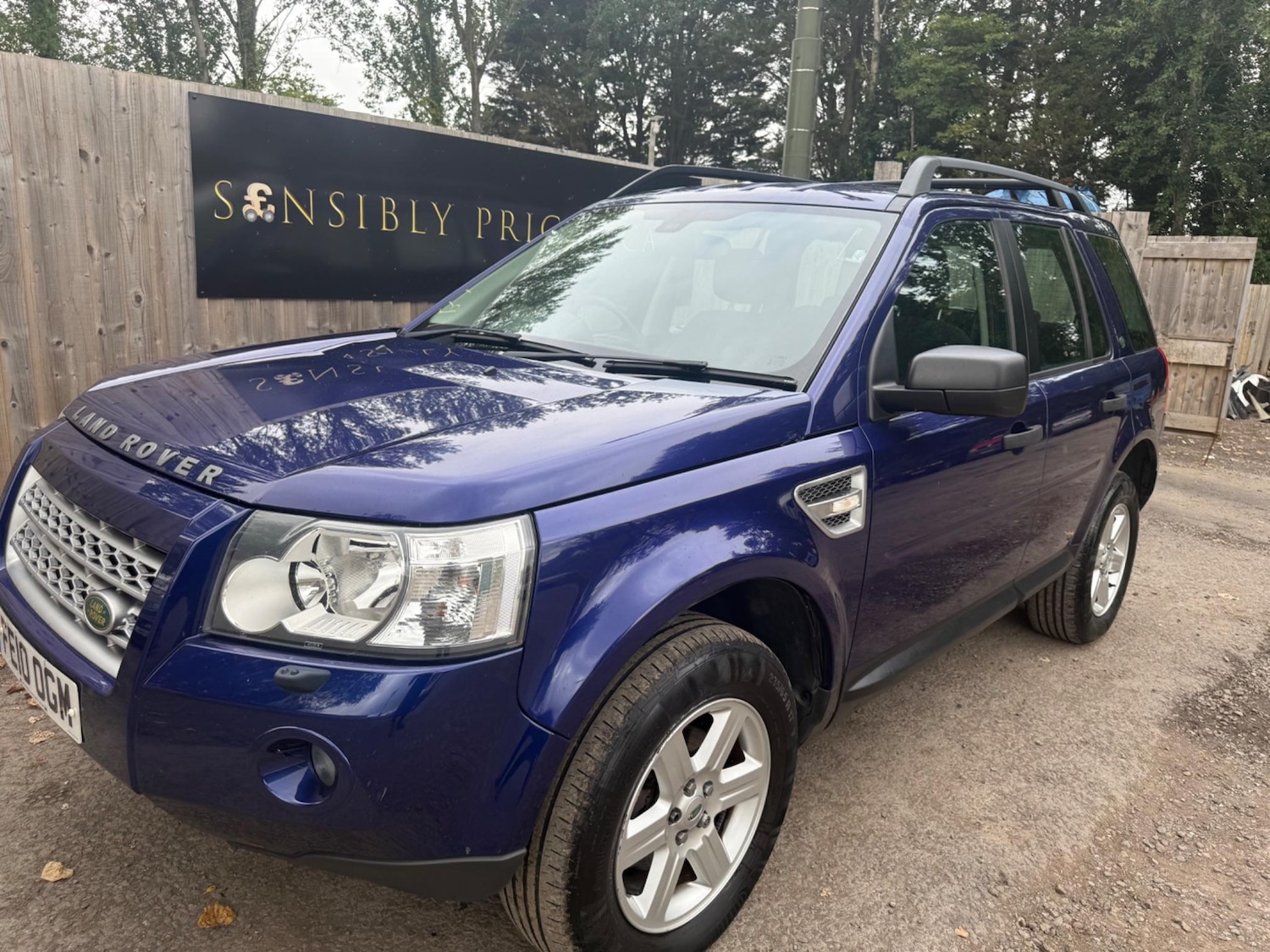 Used Land Rover Freelander 2010 for sale - 76607238: Photo 3