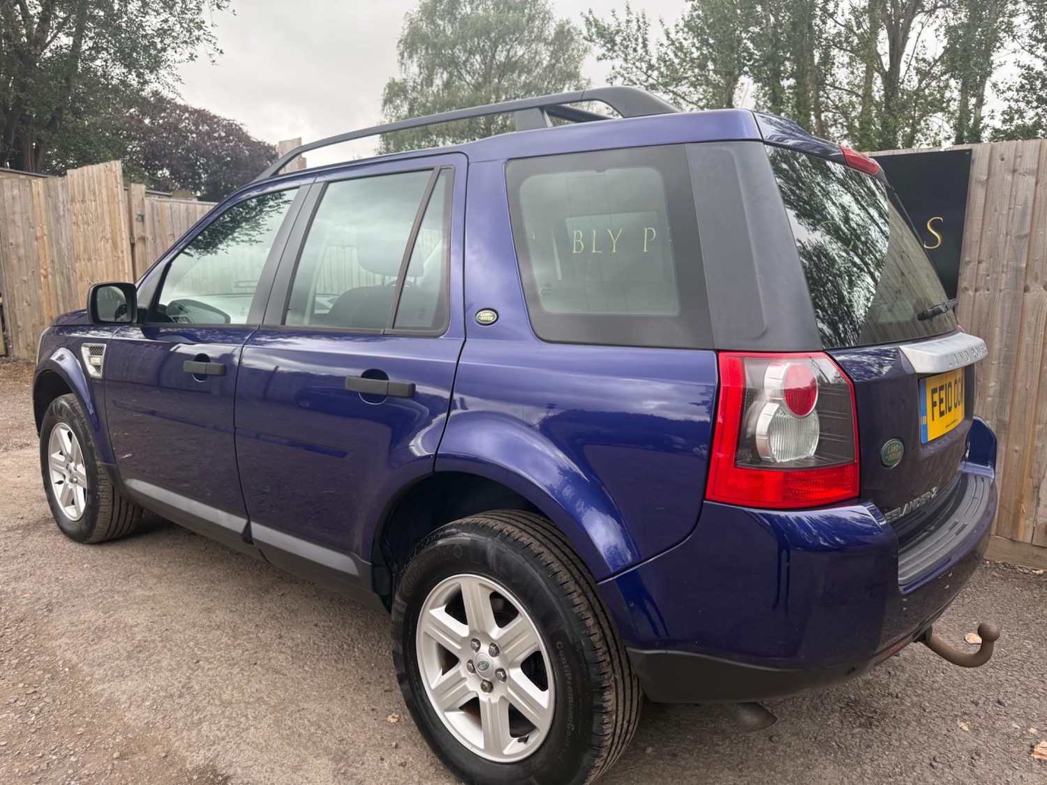 Used Land Rover Freelander 2010 for sale - 76607238: Photo 4