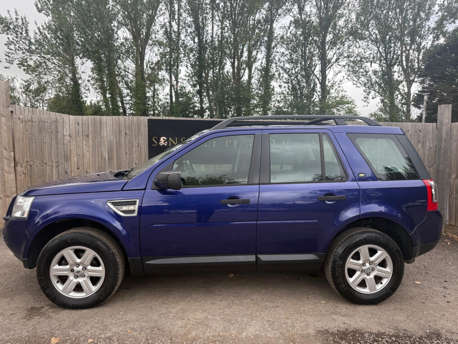 Used Land Rover Freelander 2010 for sale - 76607238: Photo 5