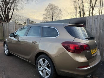 Used Vauxhall Astra 2013 for sale - 77081649: Photo