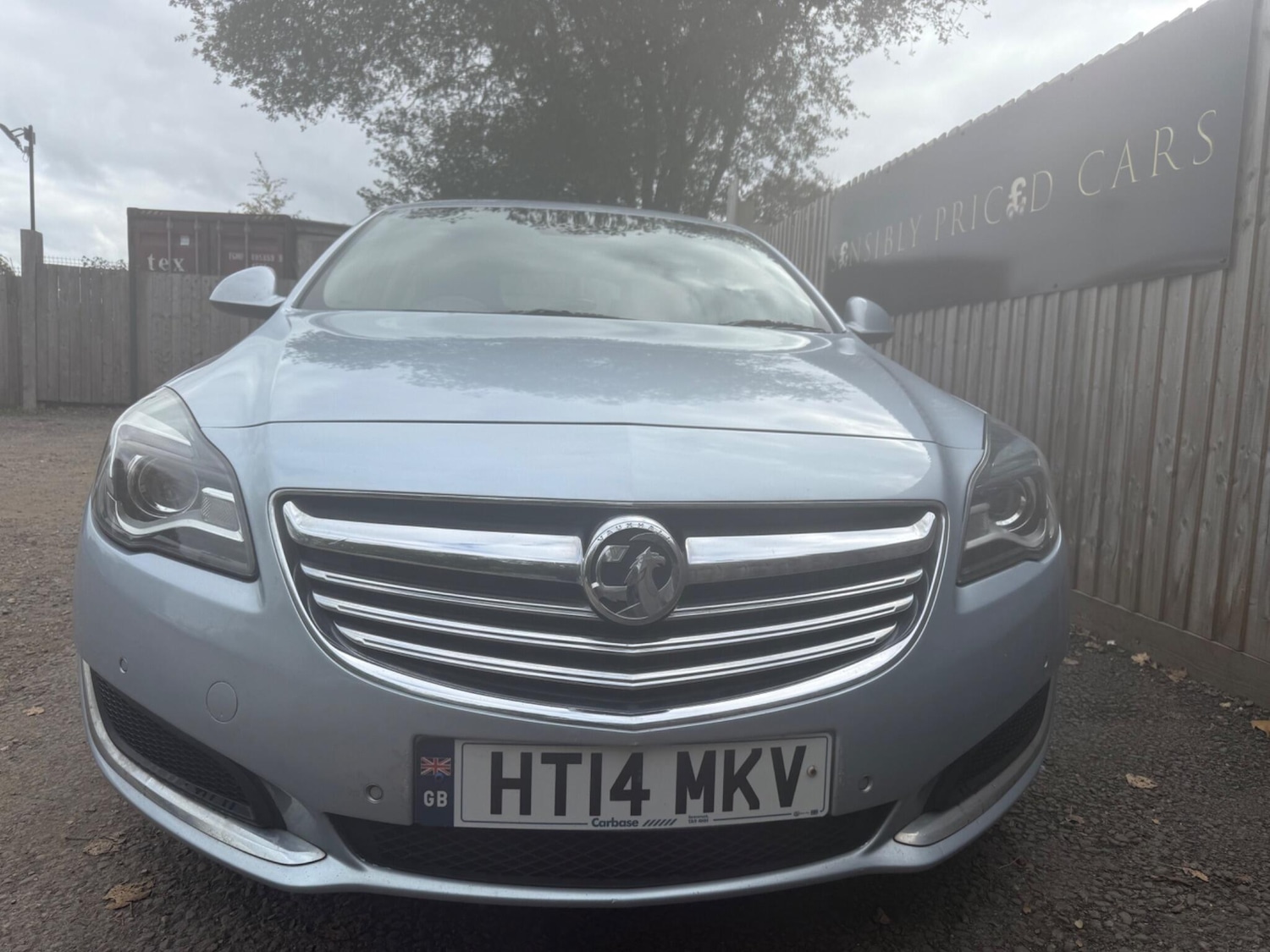 Used Vauxhall Insignia 2014 for sale - 76607118: Photo 2