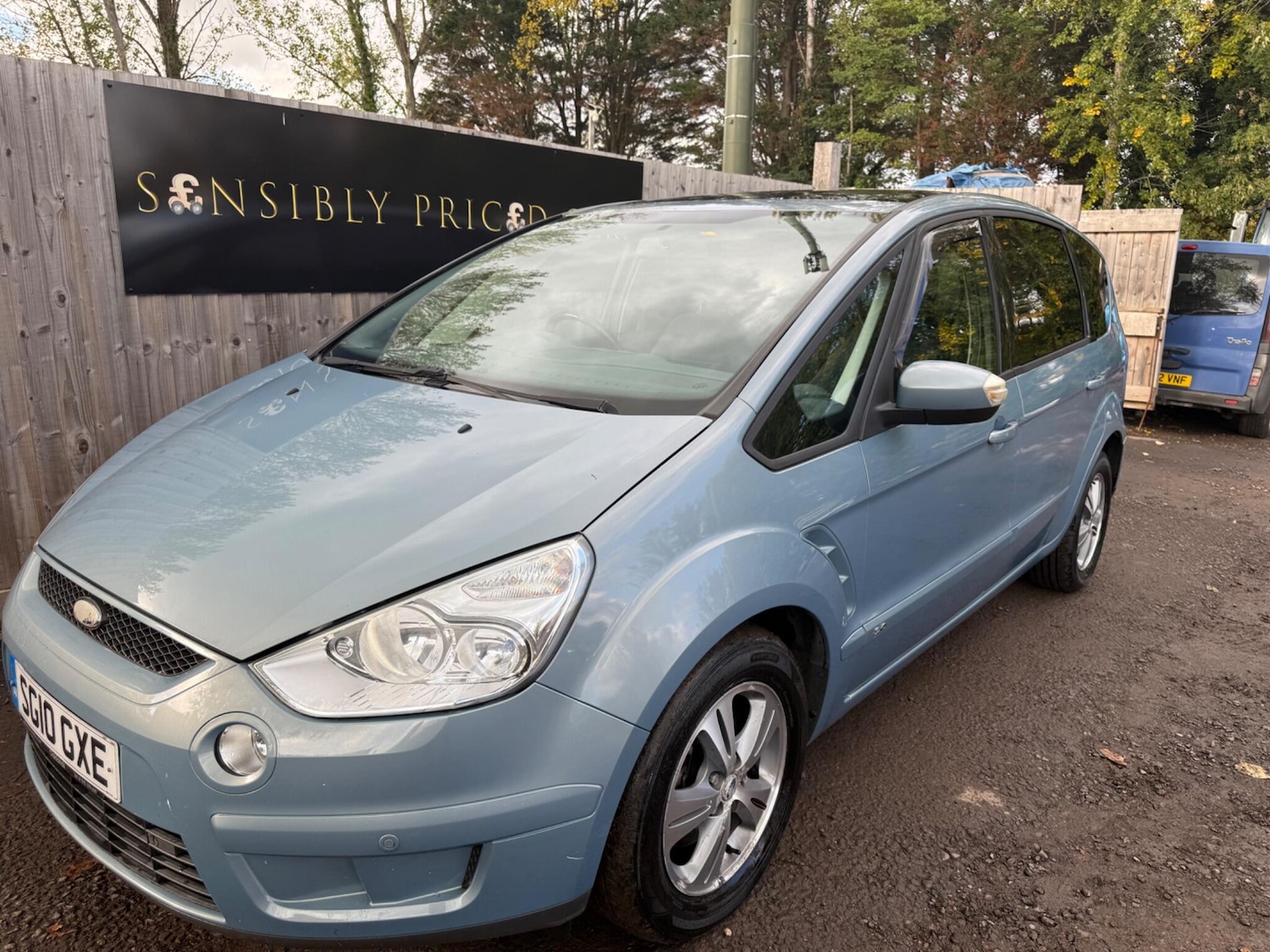 Used Ford S-Max 2010 for sale - 76608502: Photo 3