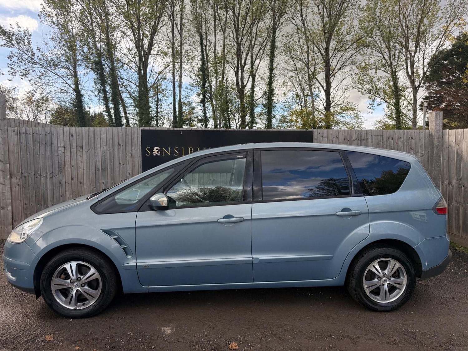 Used Ford S-Max 2010 for sale - 76608502: Photo 5