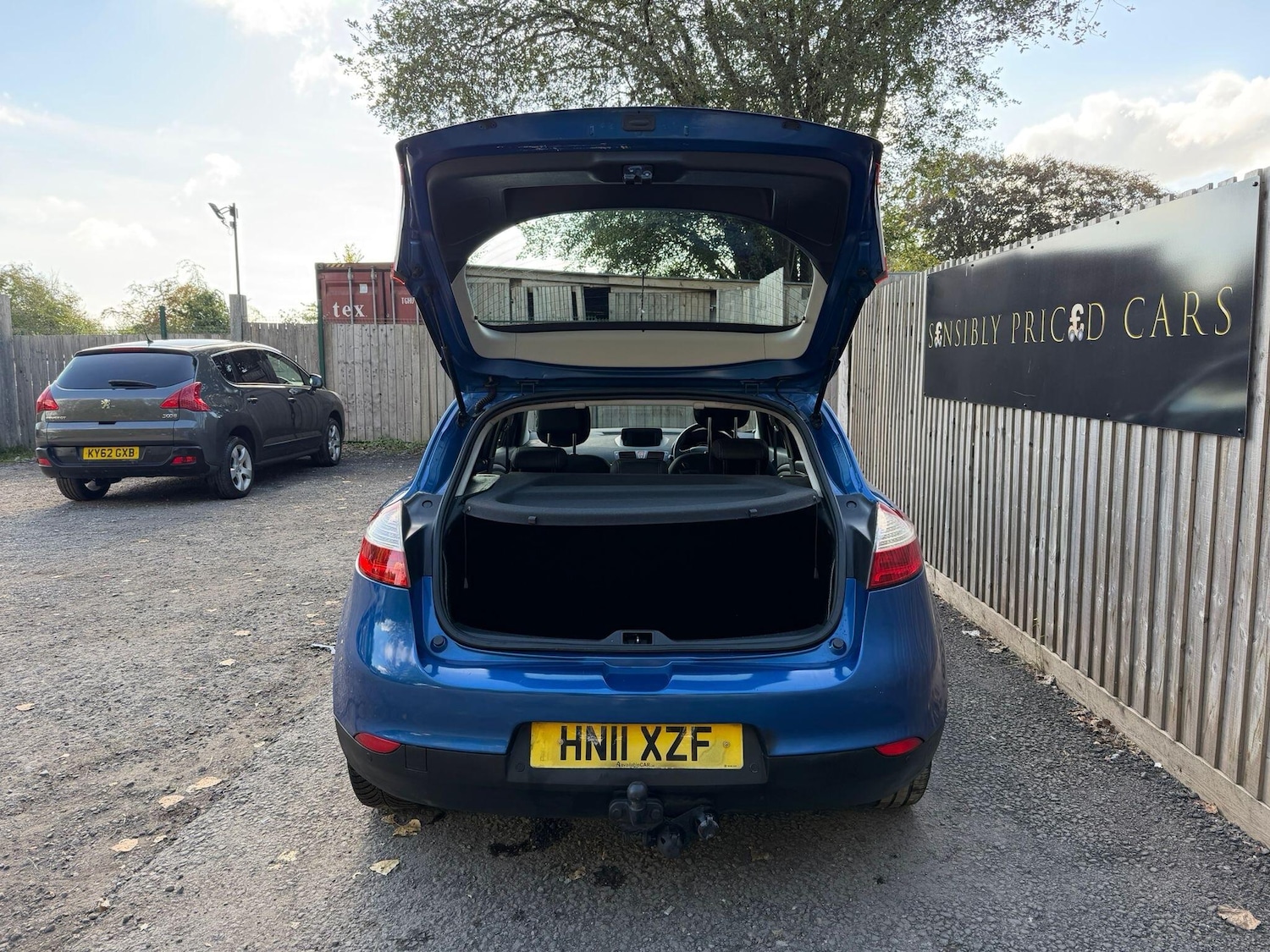 Used Renault Megane 2011 for sale - 76608125: Photo 13