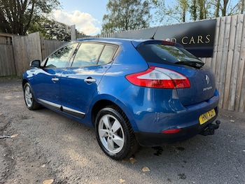 Used Renault Megane 2011 for sale - 76608125: Photo