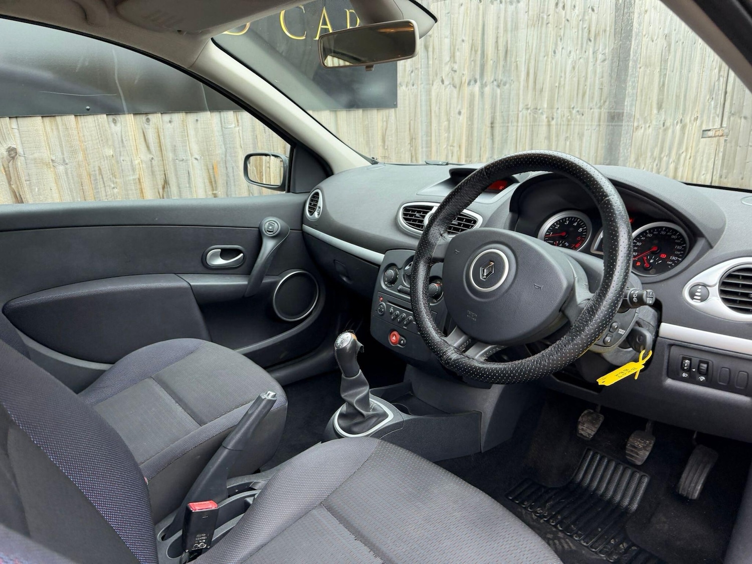 Used Renault Clio 2009 for sale - 76607279: Photo 10