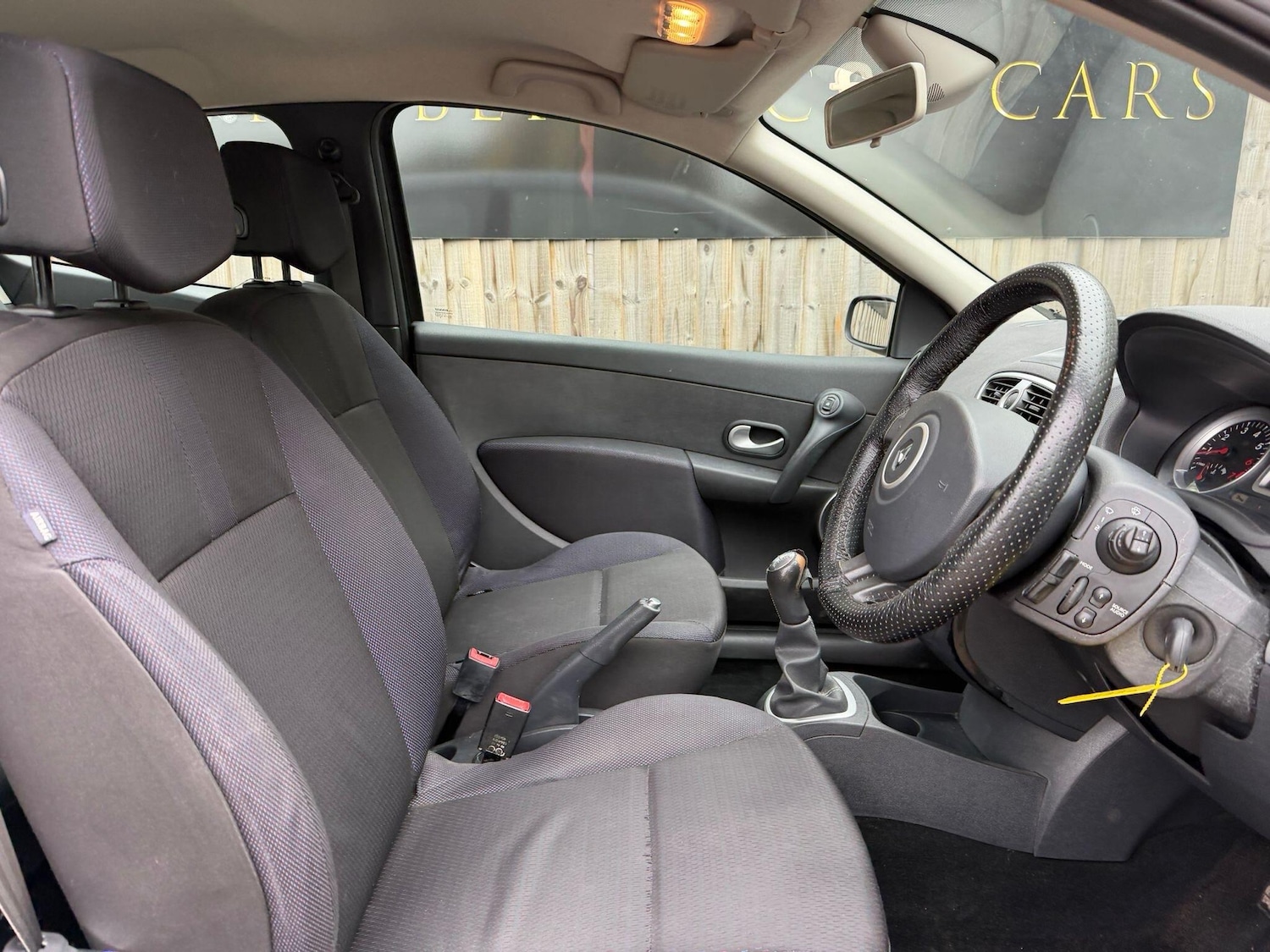 Used Renault Clio 2009 for sale - 76607279: Photo 11