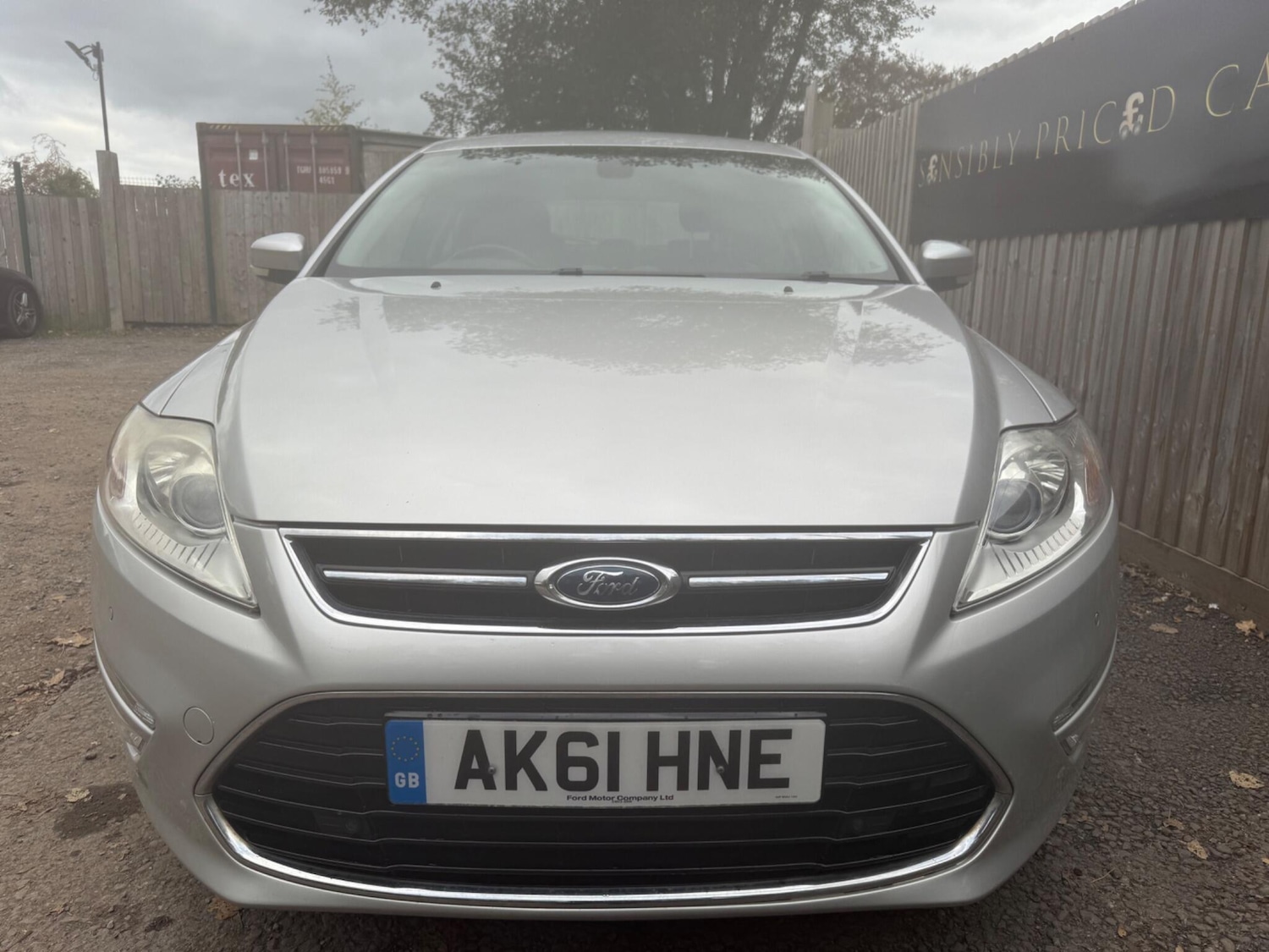 Used Ford Mondeo 2011 for sale - 76608319: Photo 2