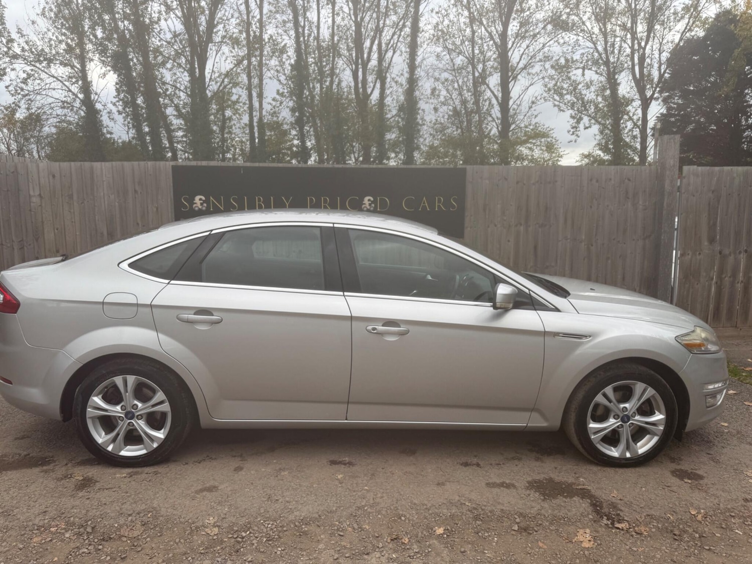 Used Ford Mondeo 2011 for sale - 76608319: Photo 7