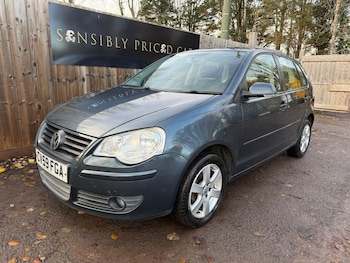 Used Volkswagen Polo 2009 for sale - 76743008: Photo