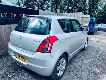 Used Suzuki Swift 2008 for sale - 77202797: Photo