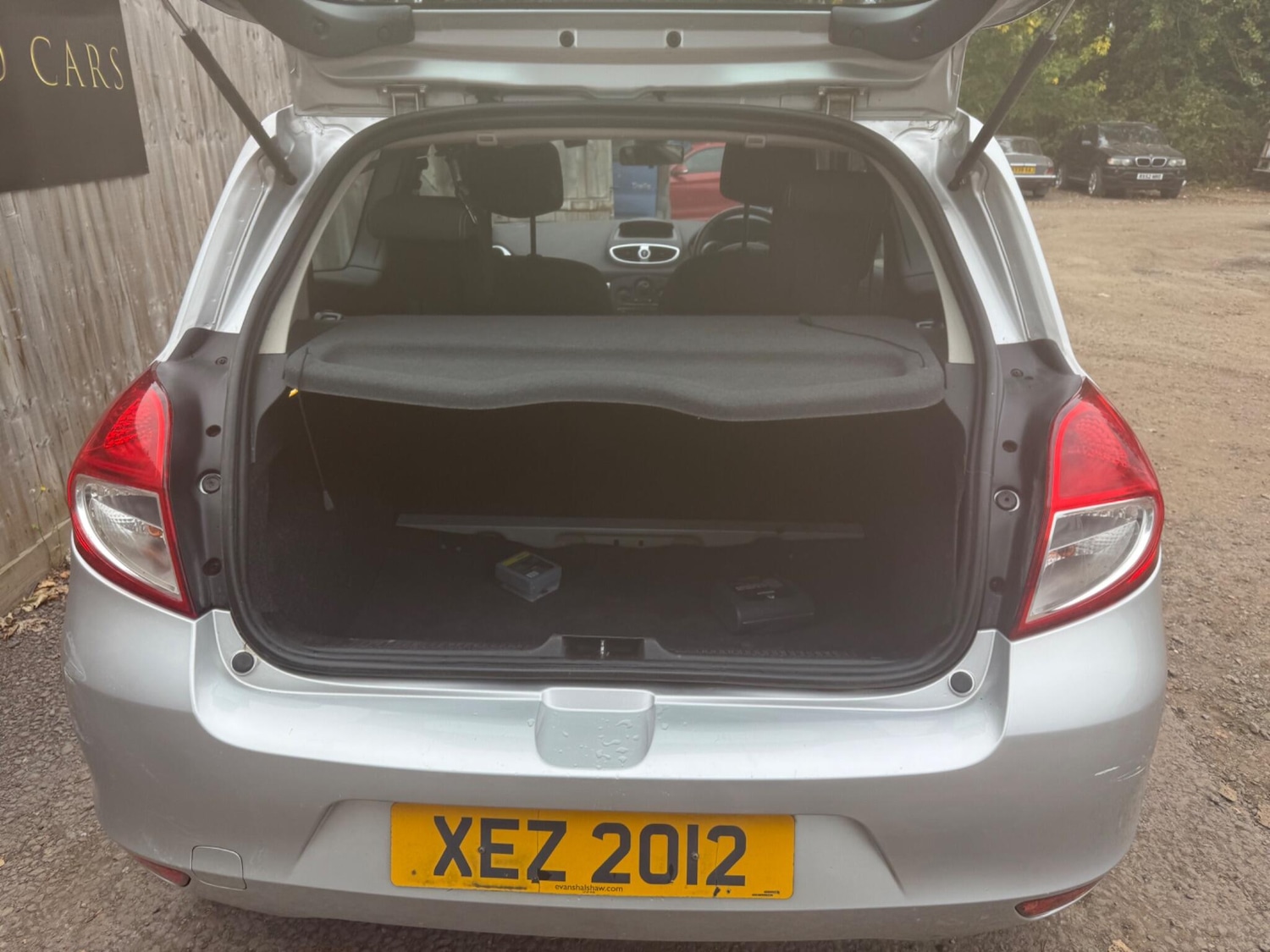 Used Renault Clio 2009 for sale - 76607608: Photo 13
