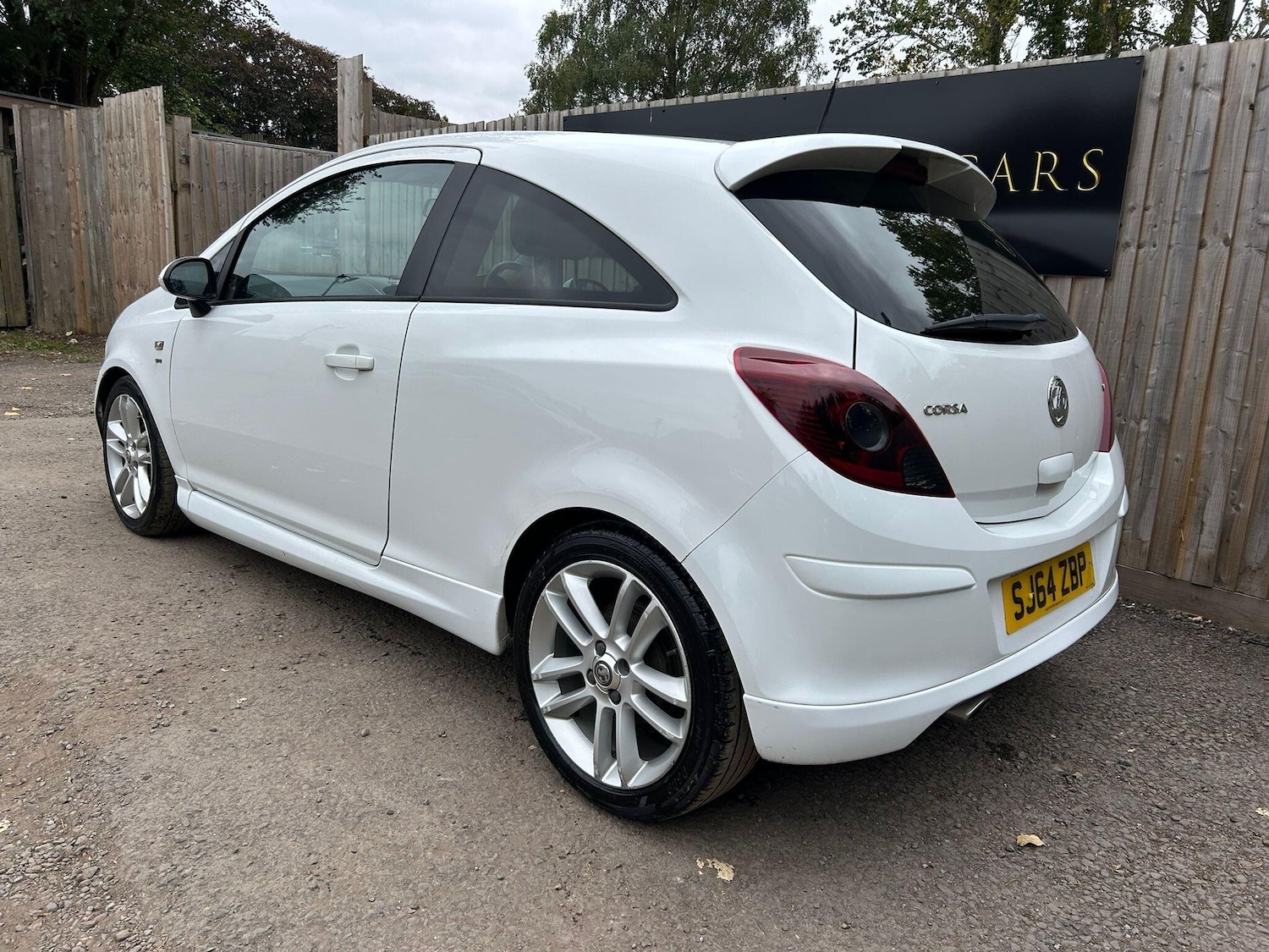 Used Vauxhall Corsa 2014 for sale - 76607407: Photo 4