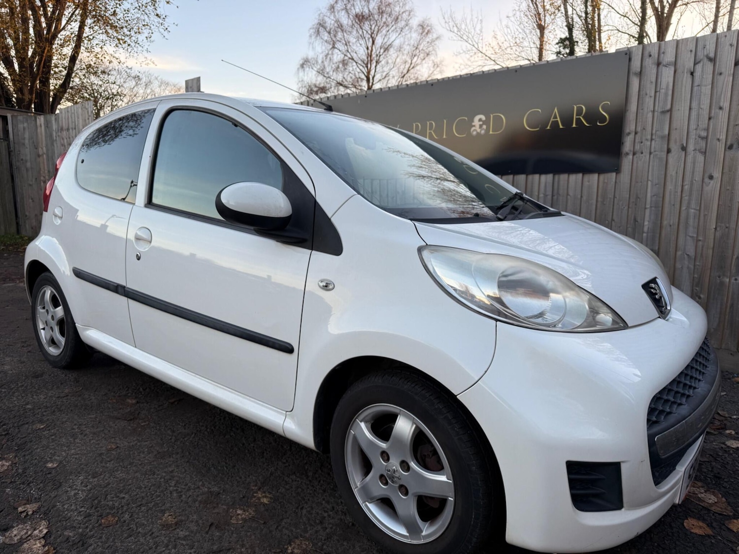 Used Peugeot 107 2011 for sale - 76632977: Photo 1