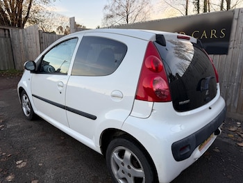Used Peugeot 107 2011 for sale - 76632977: Photo