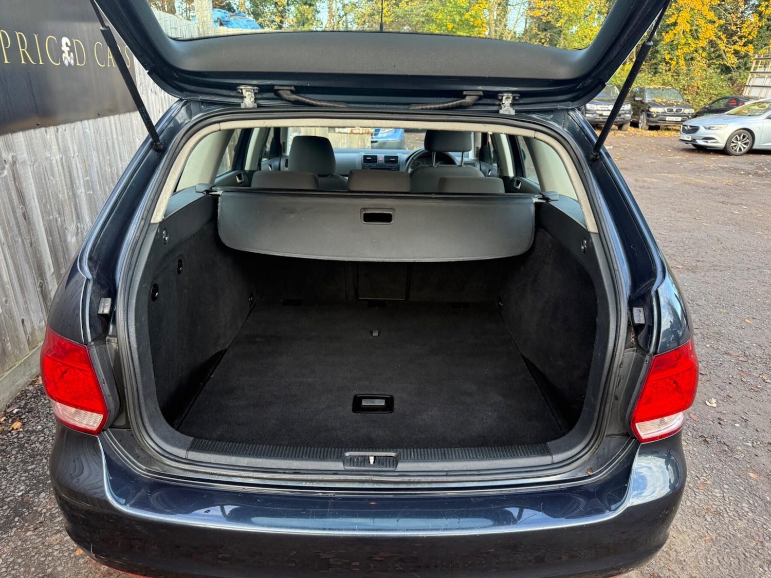 Used Volkswagen Golf 2009 for sale - 76608345: Photo 12