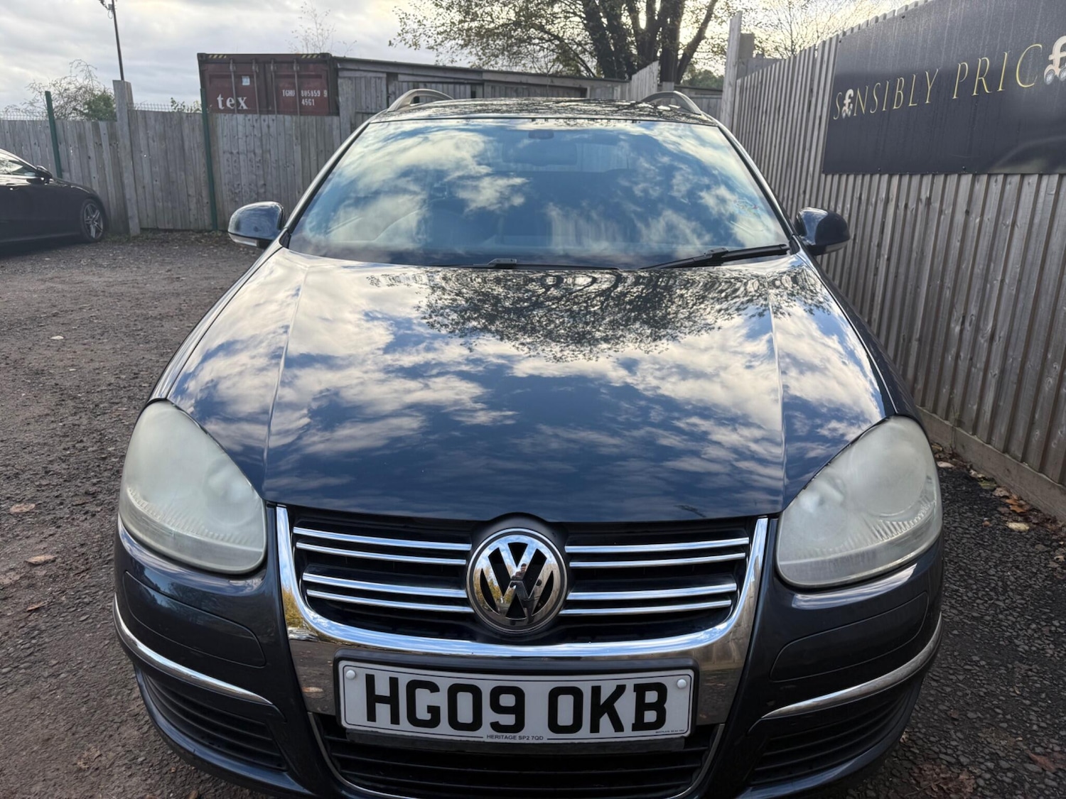 Used Volkswagen Golf 2009 for sale - 76608345: Photo 2