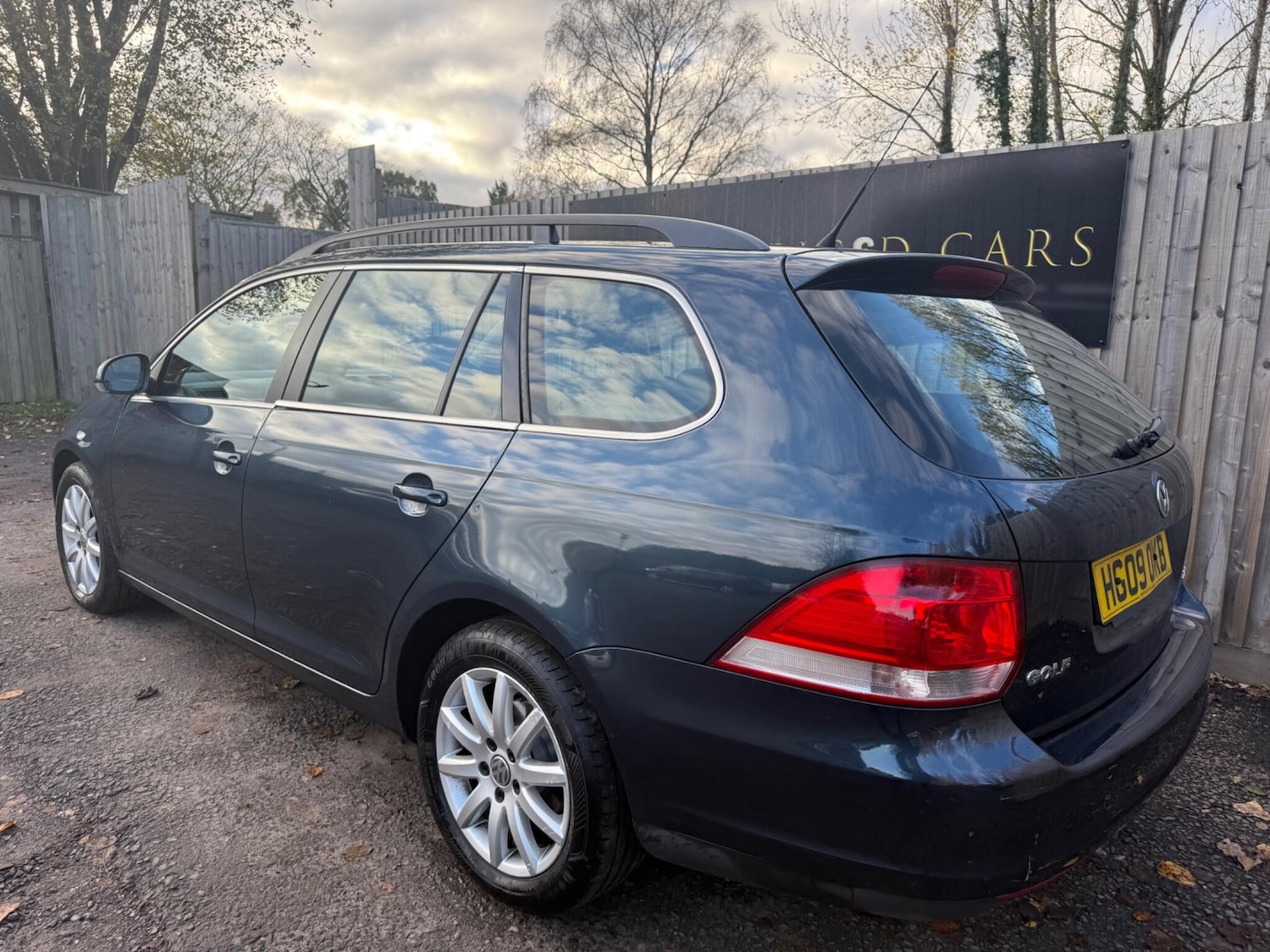 Used Volkswagen Golf 2009 for sale - 76608345: Photo 4