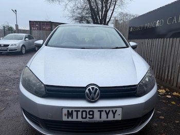 Used Volkswagen Golf 2009 for sale - 76855634: Photo