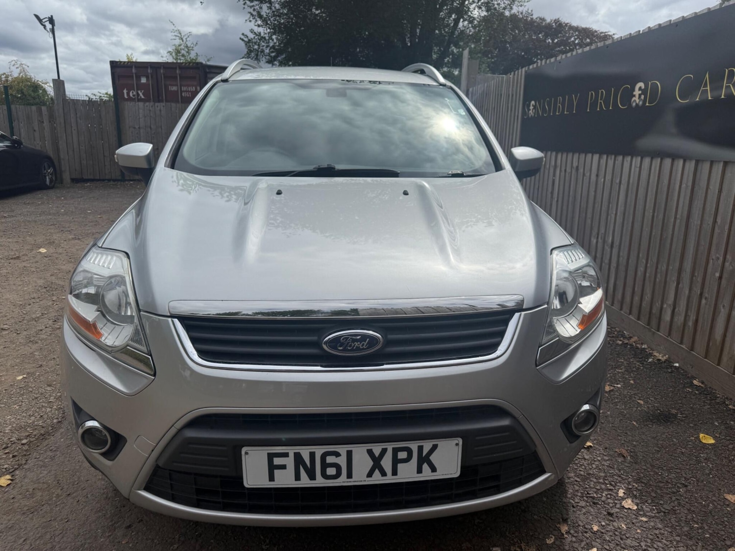 Used Ford Kuga 2011 for sale - 76608589: Photo 2