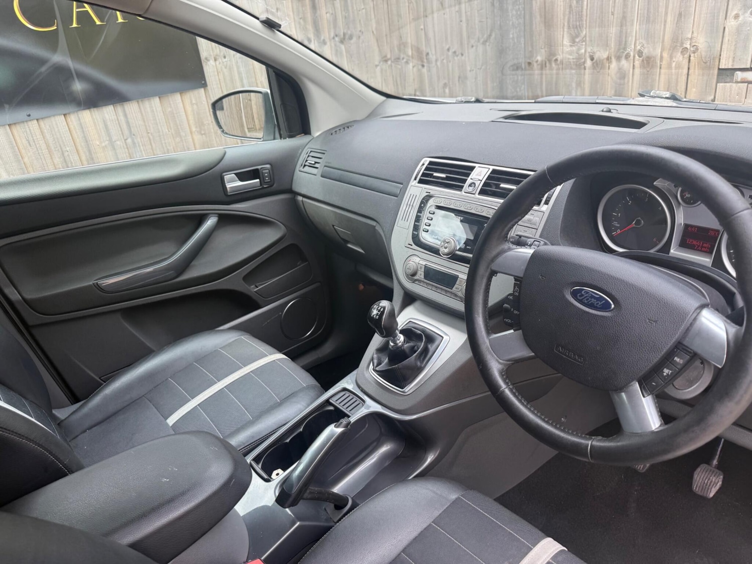 Used Ford Kuga 2011 for sale - 76608589: Photo 9