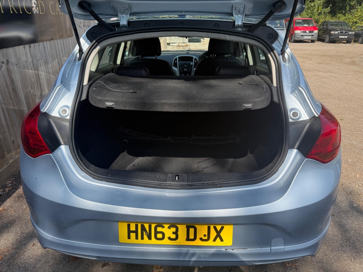 Used Vauxhall Astra 2013 for sale - 76608019: Photo 12