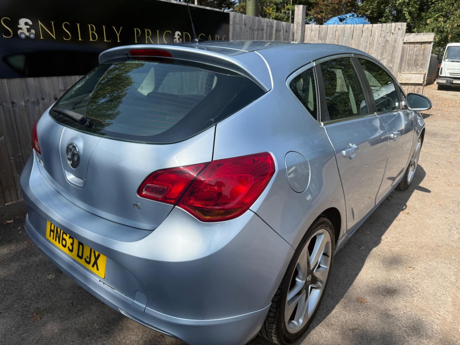 Used Vauxhall Astra 2013 for sale - 76608019: Photo 8