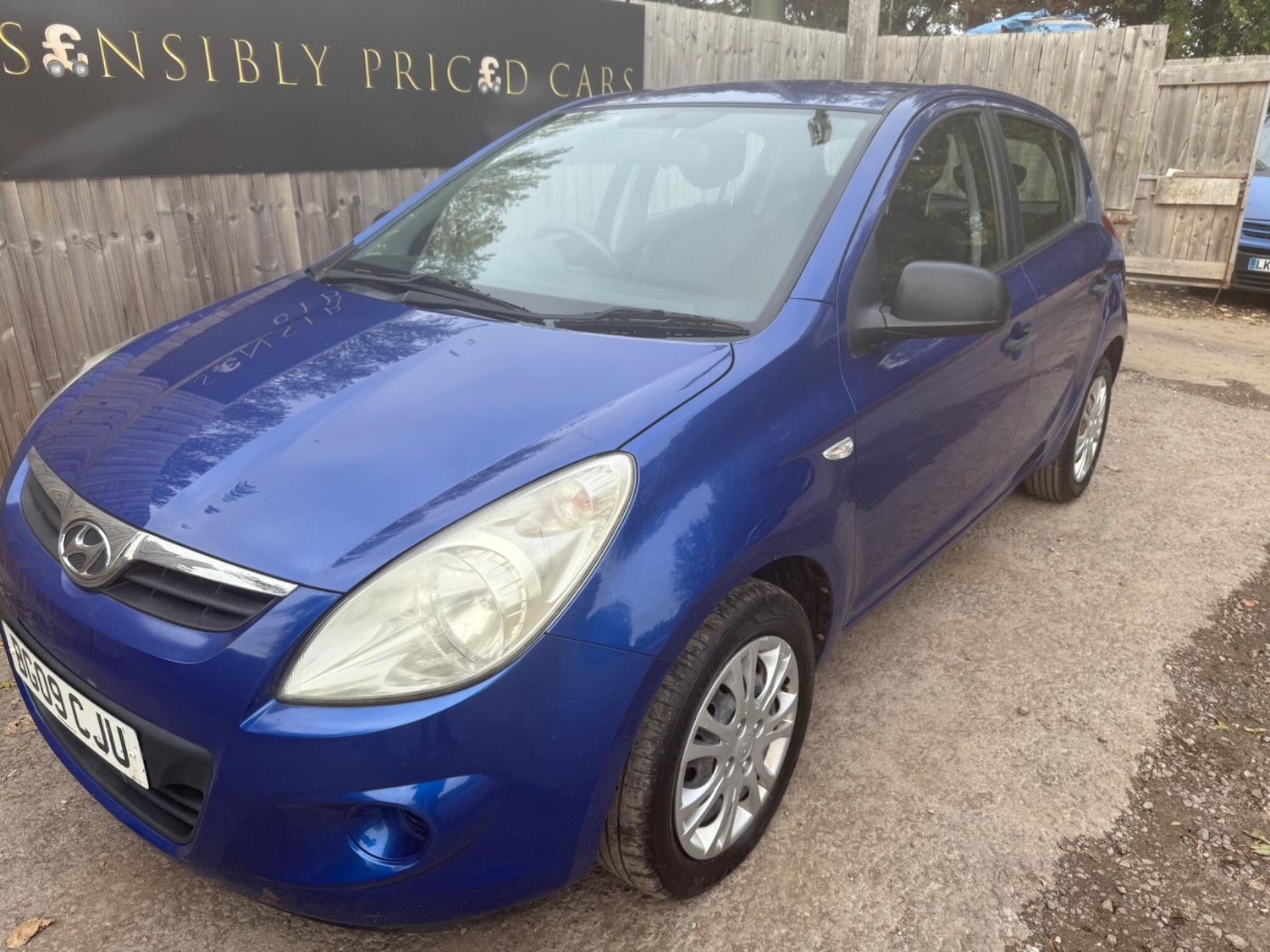 Used Hyundai i20 2009 for sale - 76607587: Photo 3