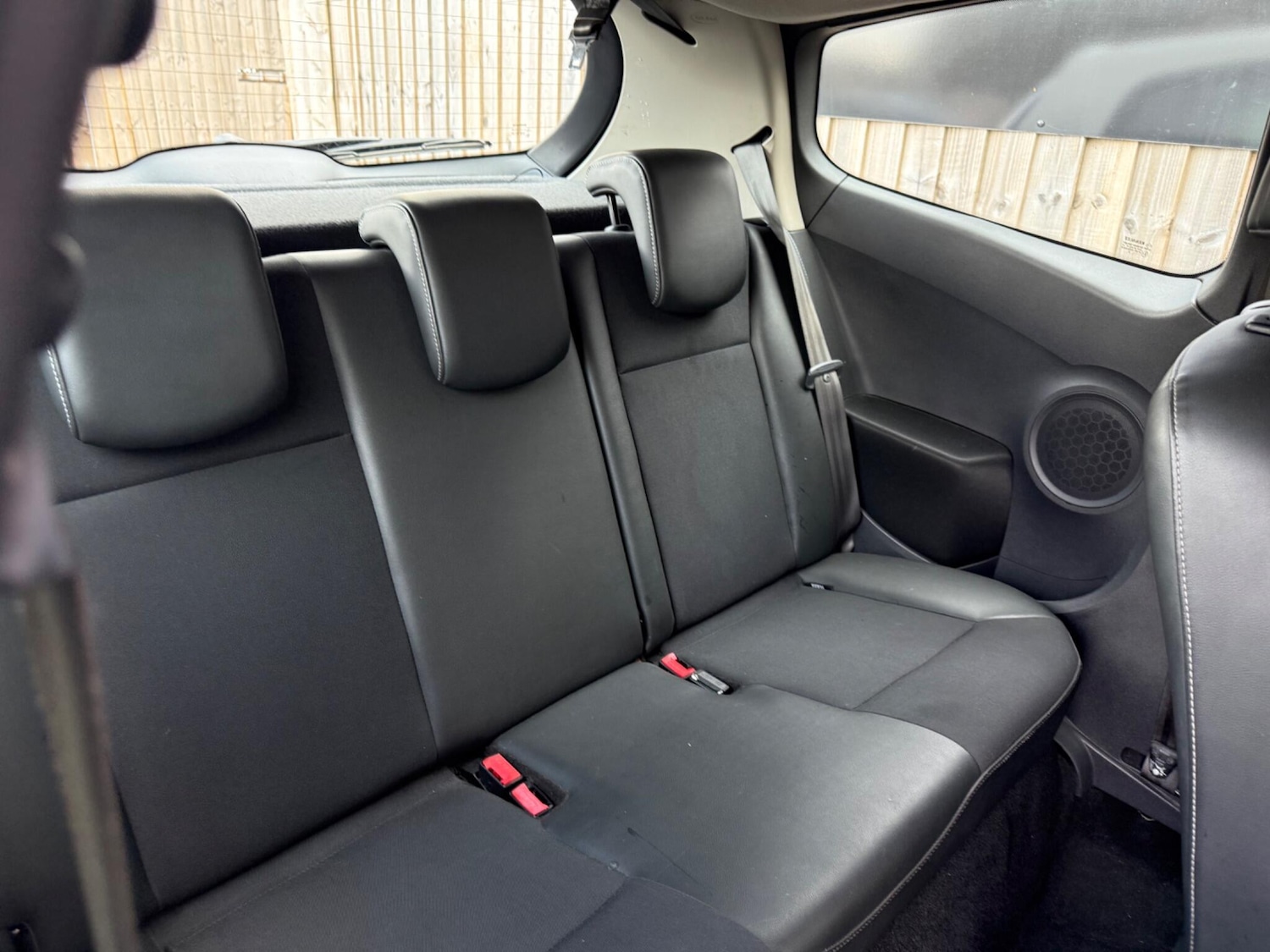 Used Renault Clio 2012 for sale - 76607435: Photo 11