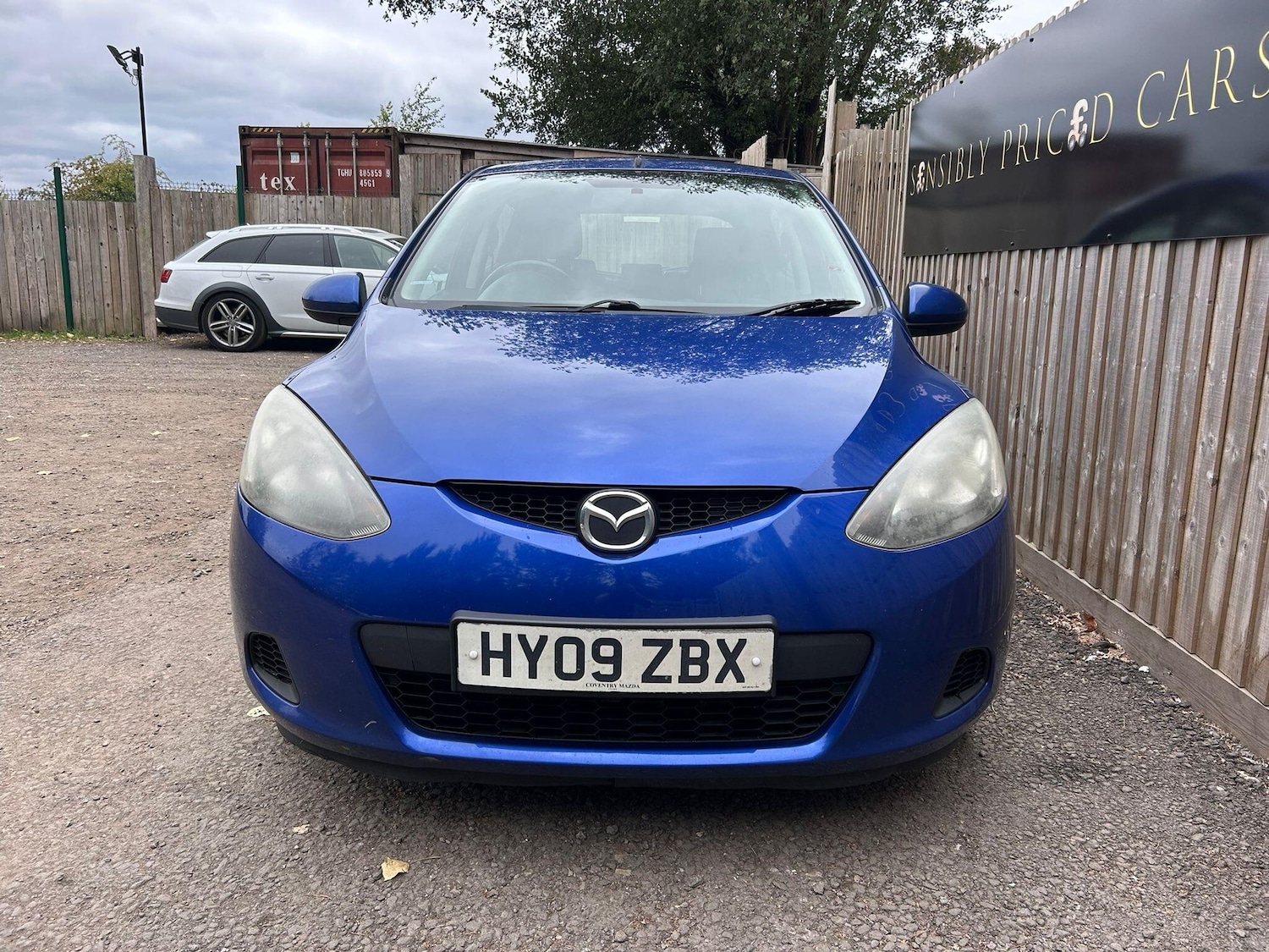 Used Mazda Mazda2 2009 for sale - 76607409: Photo 2