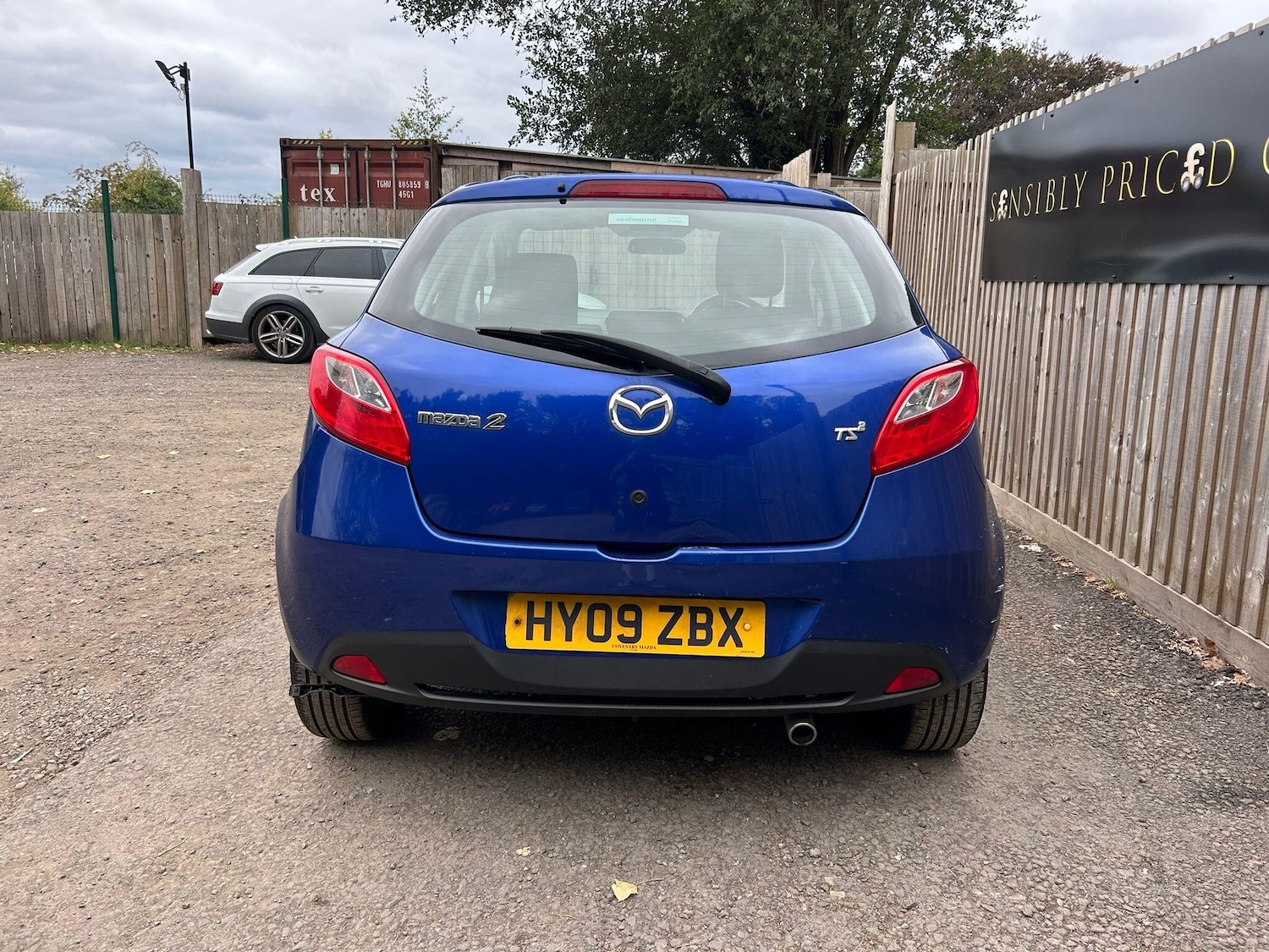 Used Mazda Mazda2 2009 for sale - 76607409: Photo 6