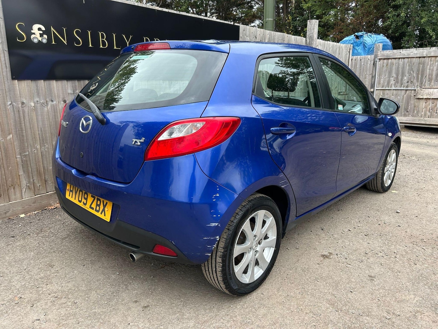 Used Mazda Mazda2 2009 for sale - 76607409: Photo 8