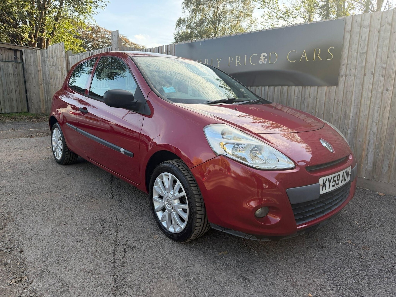 Used Renault Clio 2009 for sale - 76607877: Photo 1