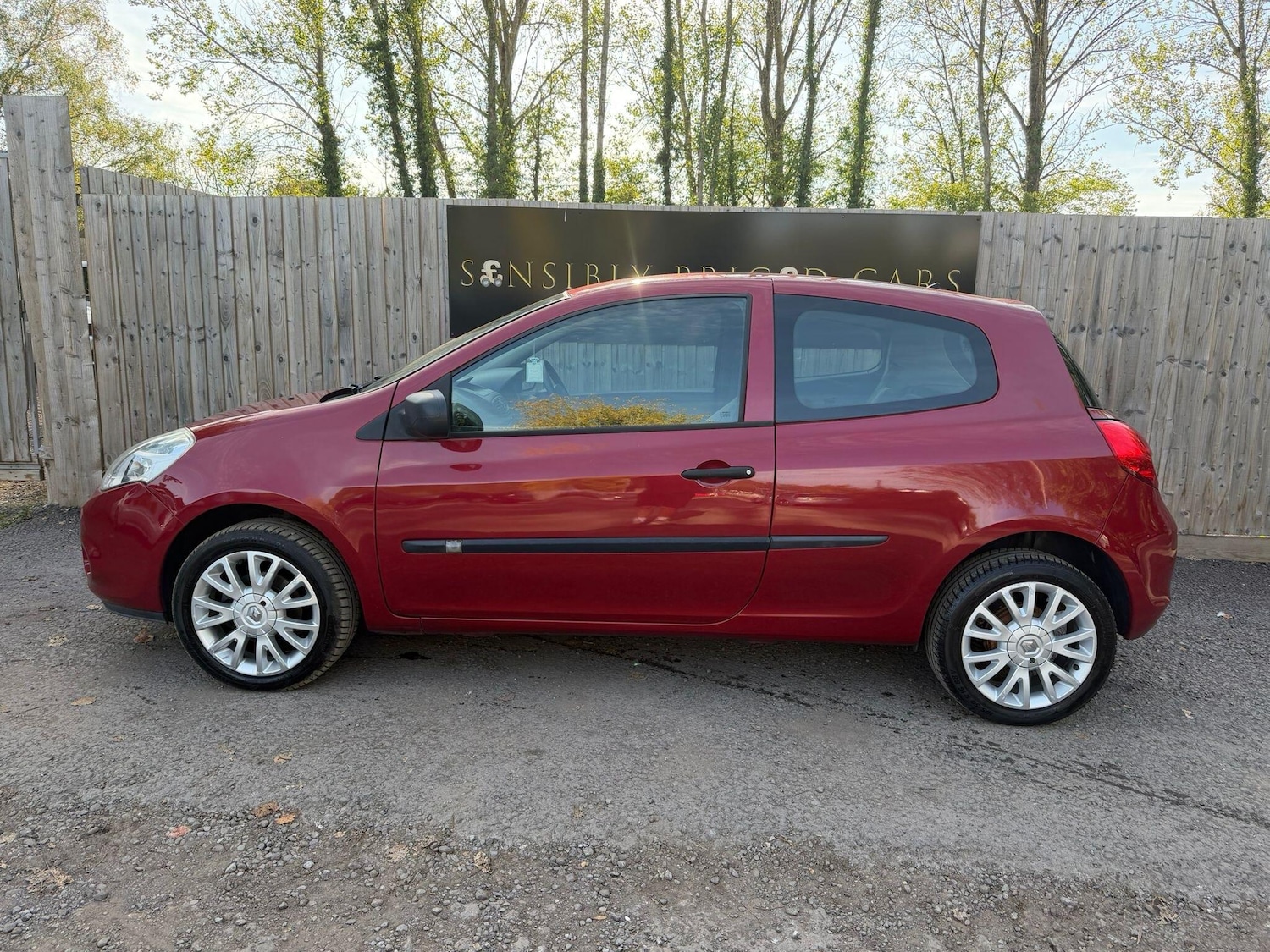 Used Renault Clio 2009 for sale - 76607877: Photo 5