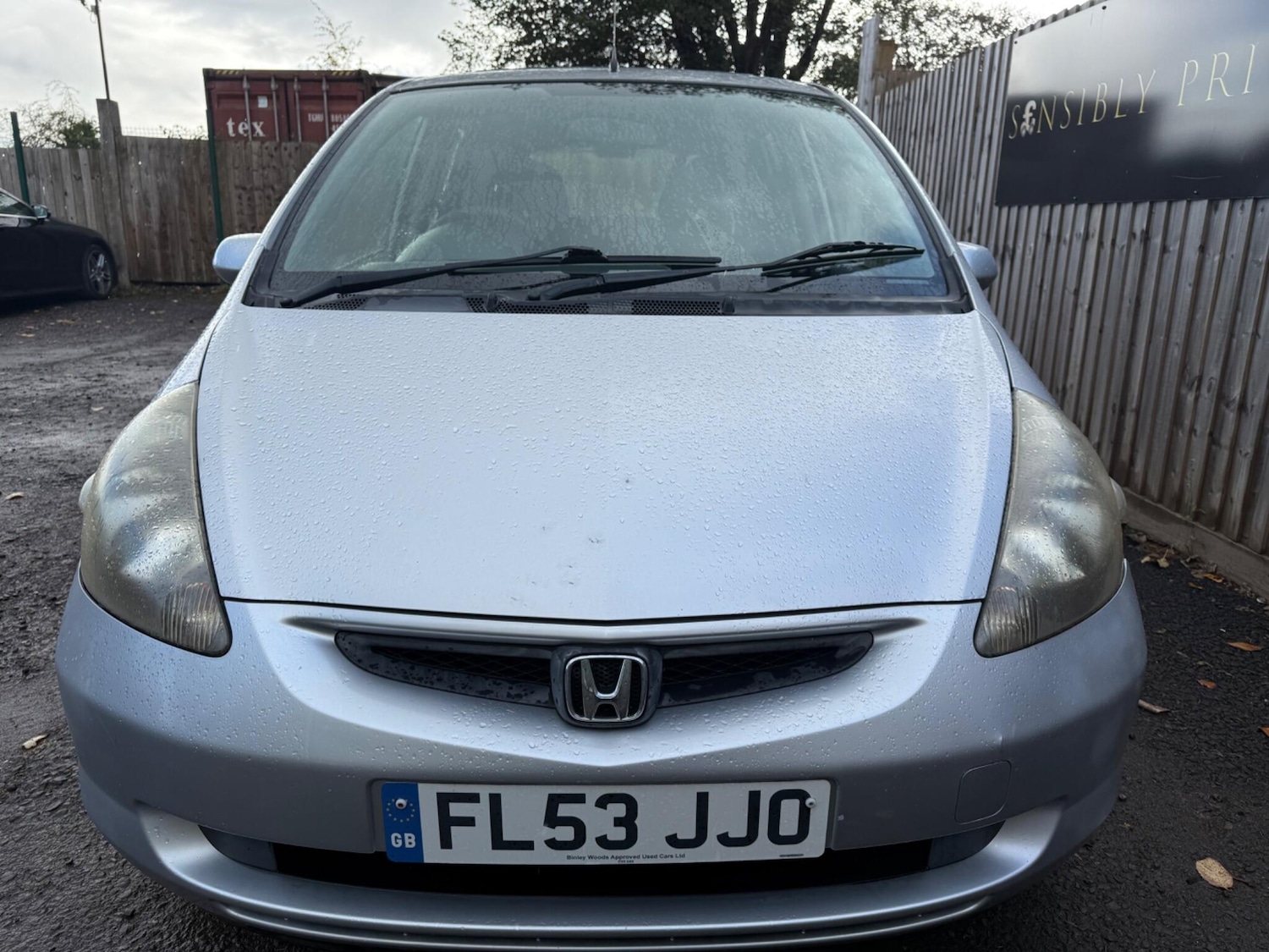 Used Honda Jazz 2003 for sale - 76608305: Photo 2